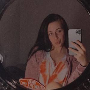 Meet your Posher, Amelia